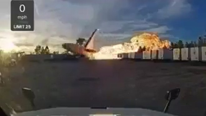 ABD’DE BÜYÜK UÇAK KAZASI…UPS KARGO UÇAĞI BÖYLE DÜŞTÜ!