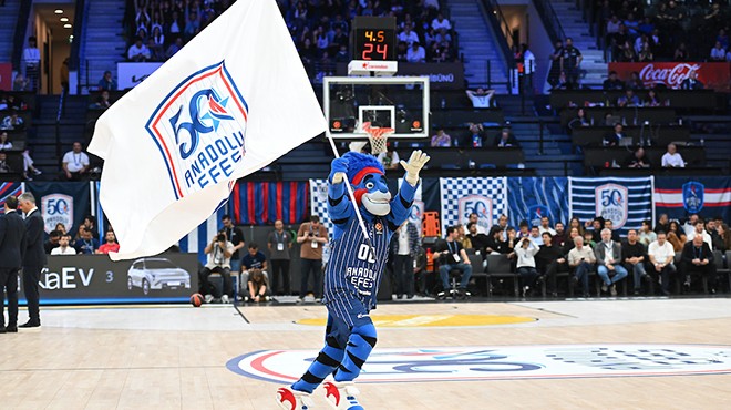 ANADOLU EFES FC BARCELONA’YI BEKLİYOR