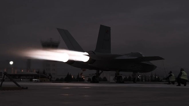 TRUMP'TAN TÜRKİYE JEST! JET MOTORU SATIŞI KONGRE'DE