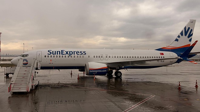 SUNEXPRESS İKİ YENİ BOEING 737-8 UÇAĞINI TESLİM ALDI